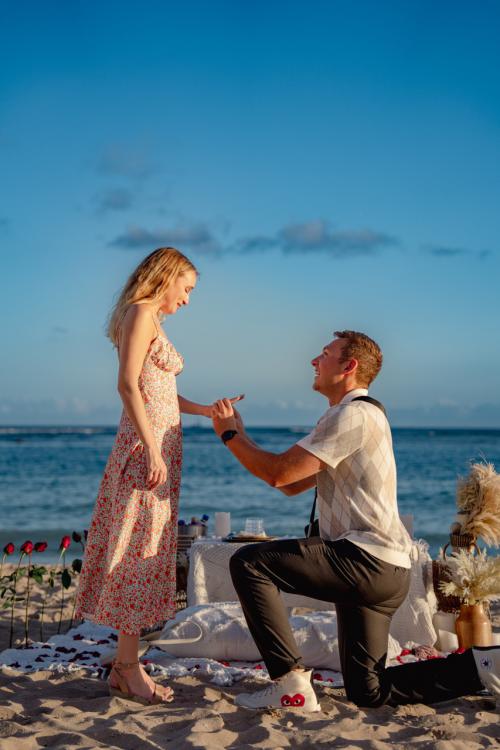 Romantic Proposal Picnic + Photoshoot