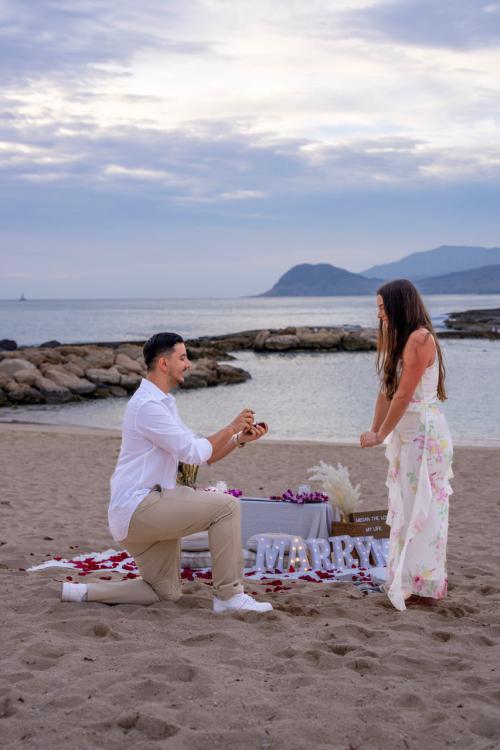 Romantic Proposal Picnic + Photoshoot