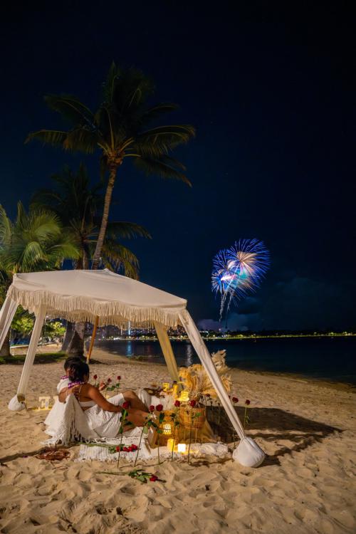 Fireworks Romantic Picnic + Photoshoot